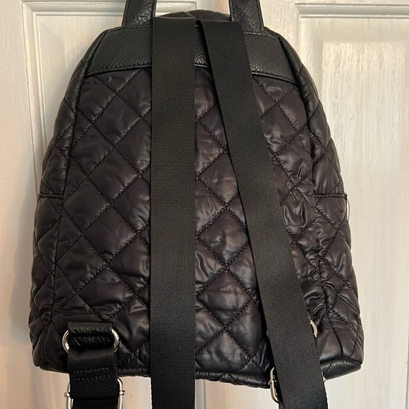 Kenneth Cole Reaction quilted mine backpack EUC - Picture 7 of 14